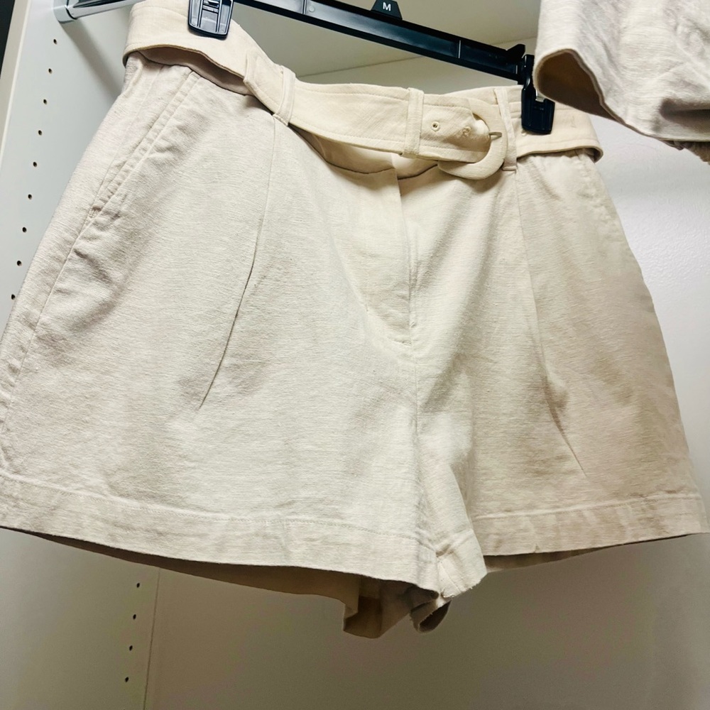 Express Cream High Waist Shorts and top - Picture 4 of 4